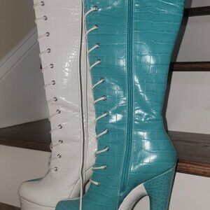 Hella Heels SNAPPED White/Aqua Knee Boot - 8INCH Size 6